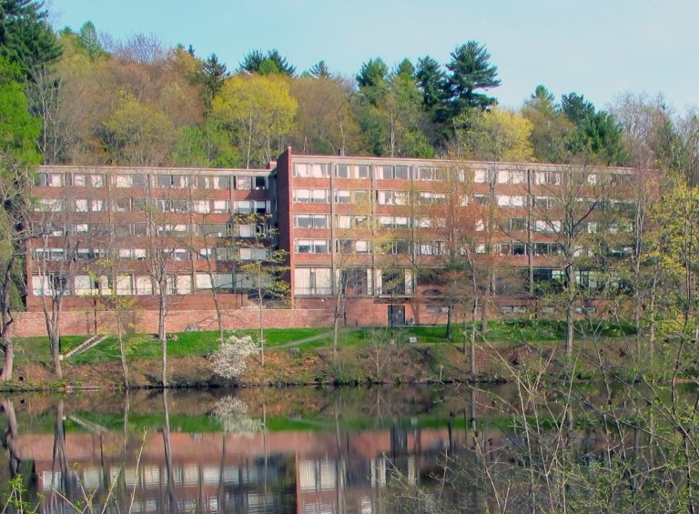 1837 Hall